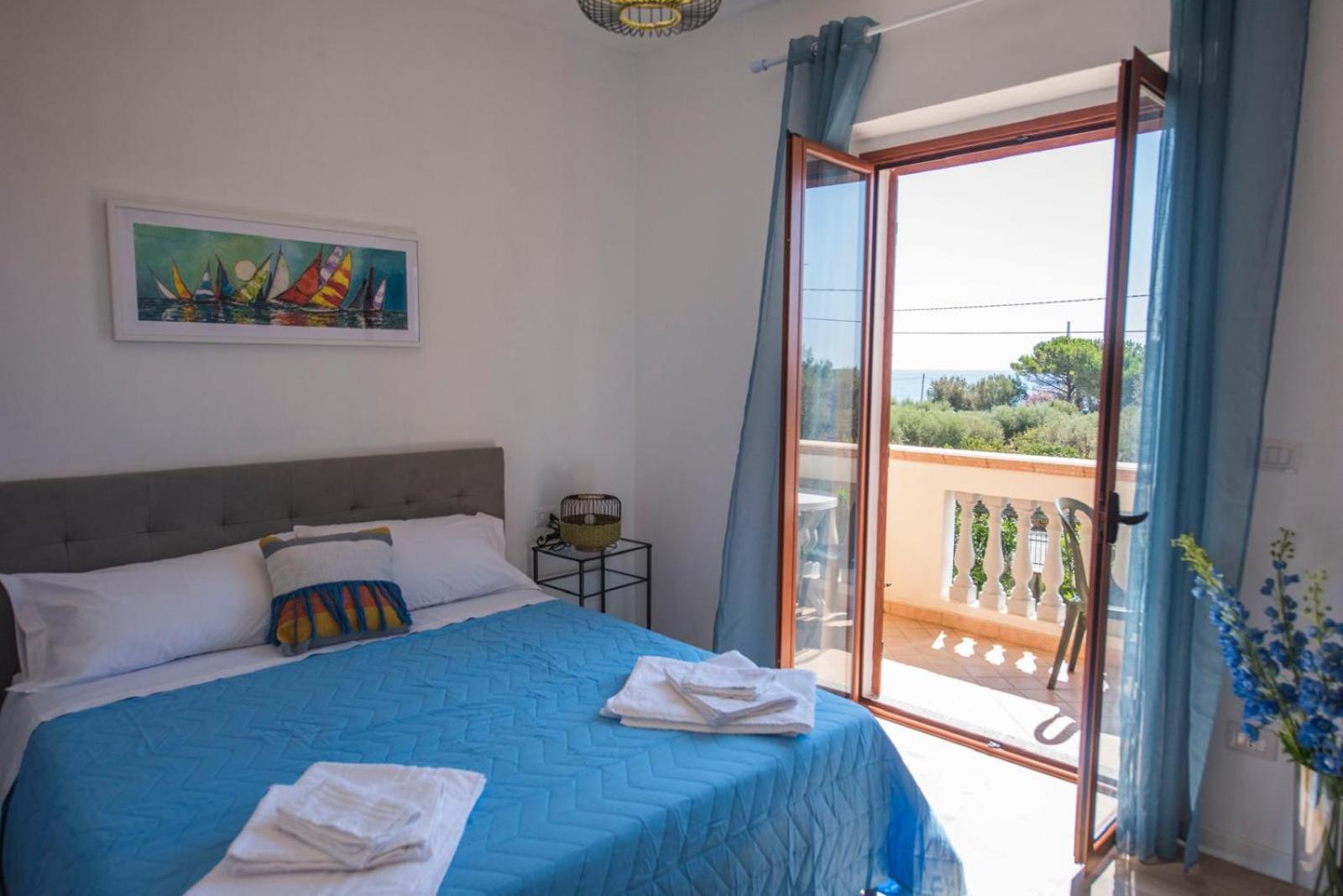 B&B Casa Cosmano Brancaleone Marina Exterior photo